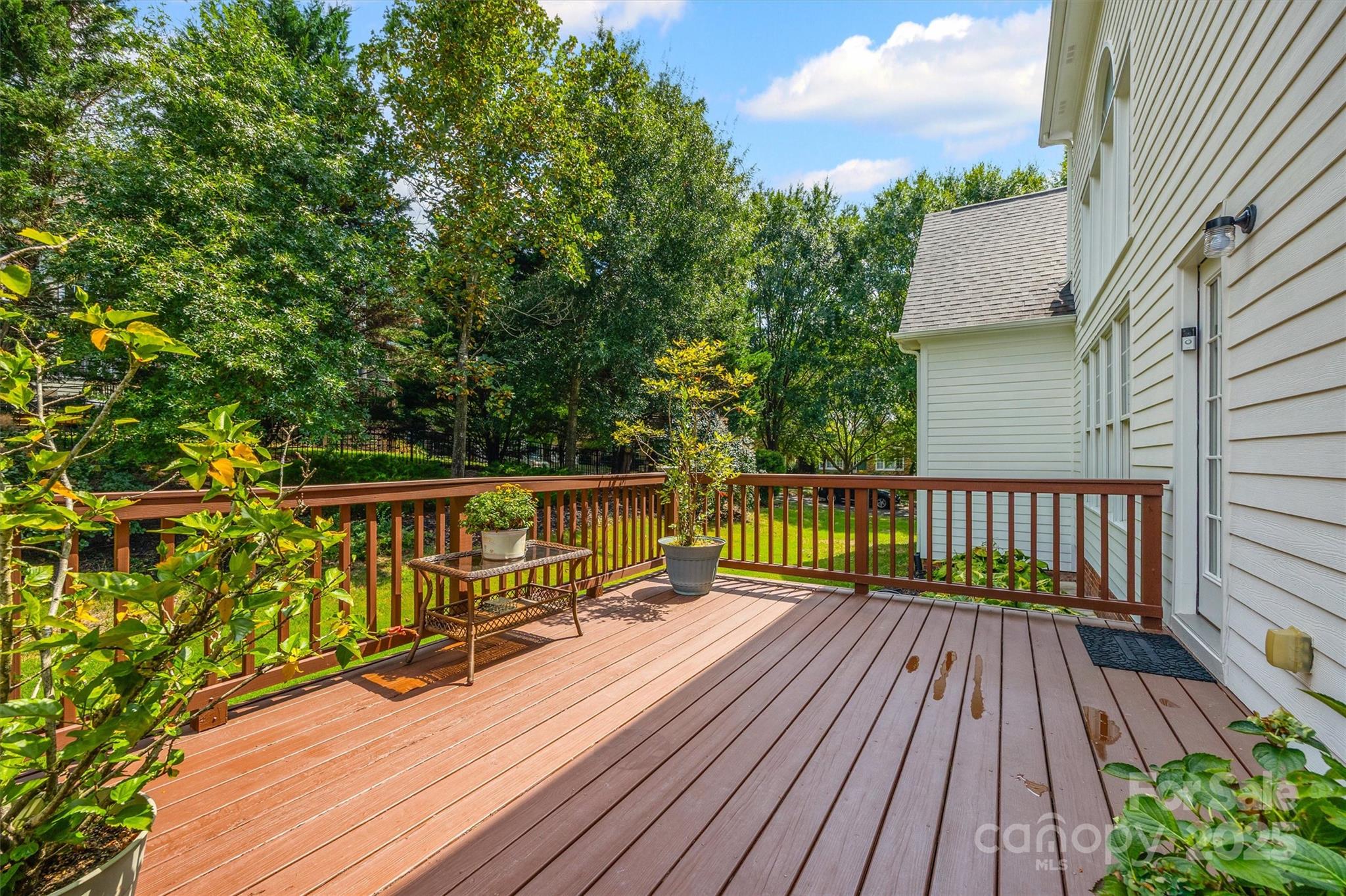 Lake Shore - Residential