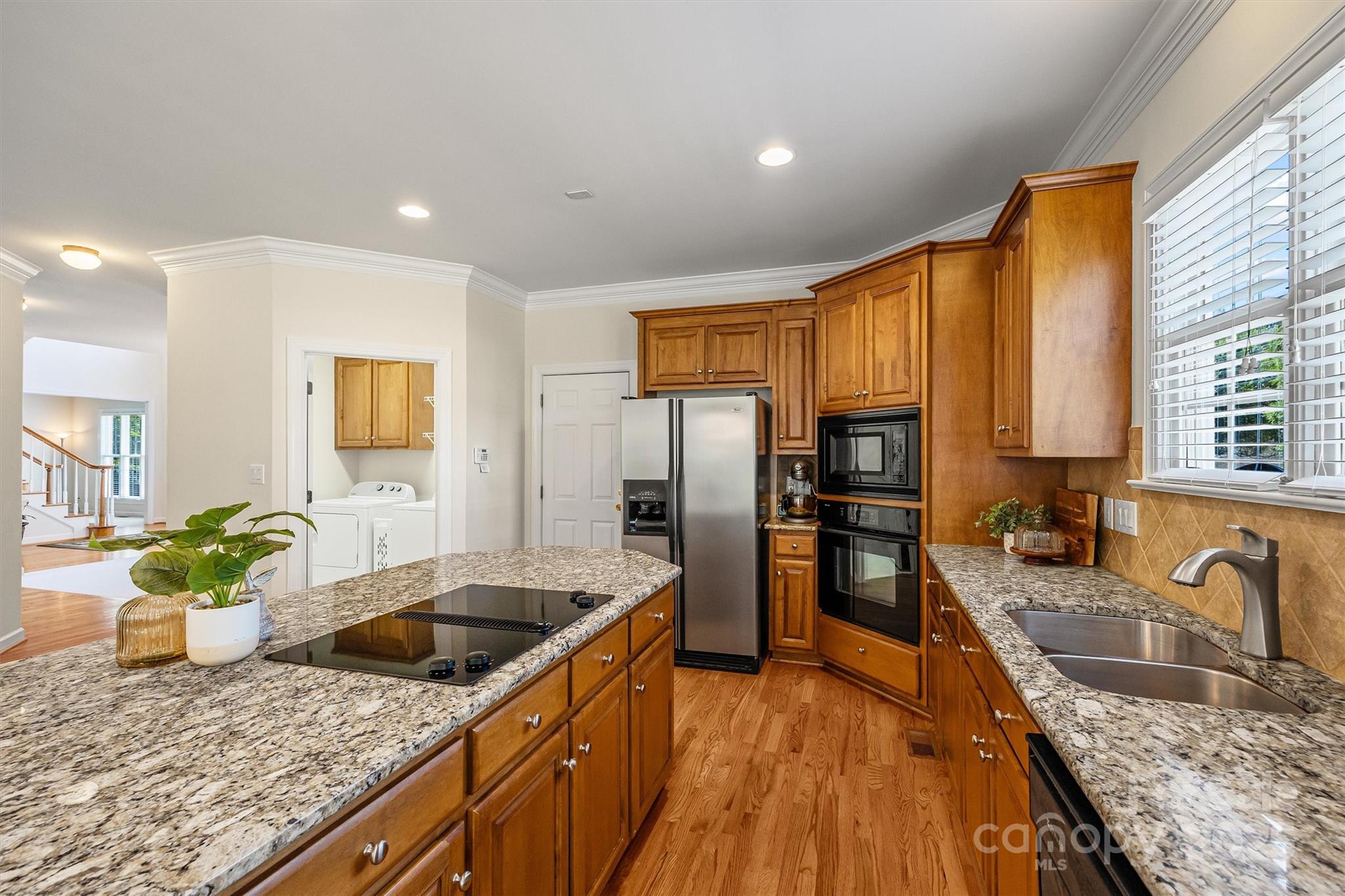 Lake Shore - Residential