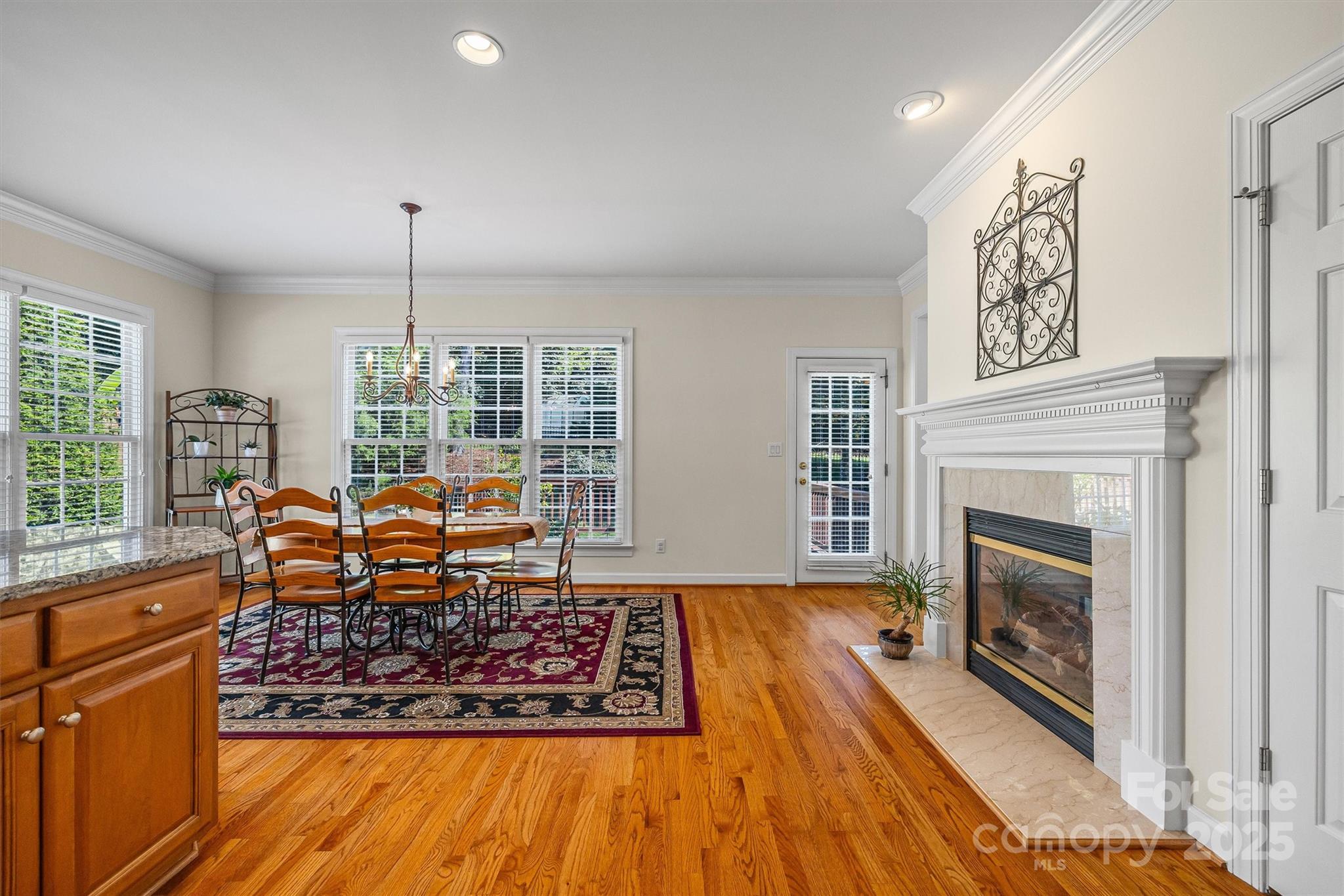 Lake Shore - Residential