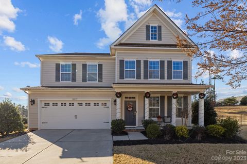 Photo of 15213 Margaret Elliot Court, Charlotte, NC 28278 (MLS # 4093114)