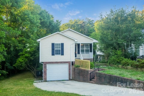 Photo of 978 Braxton Drive, Concord, NC 28025 (MLS # 4433339)