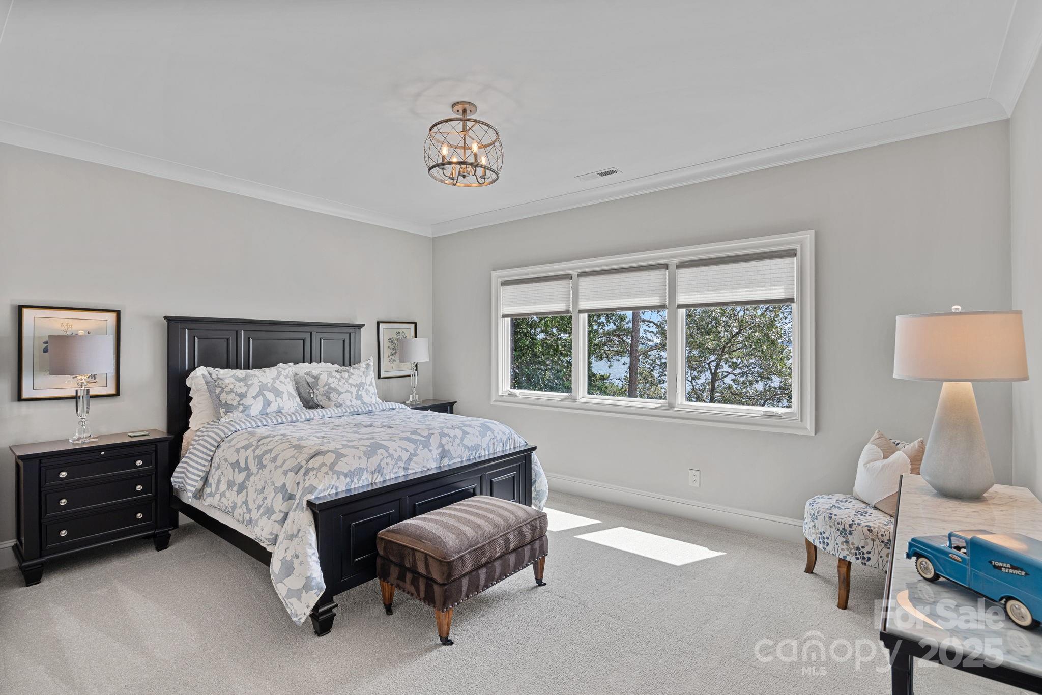 The Peninsula - Residential