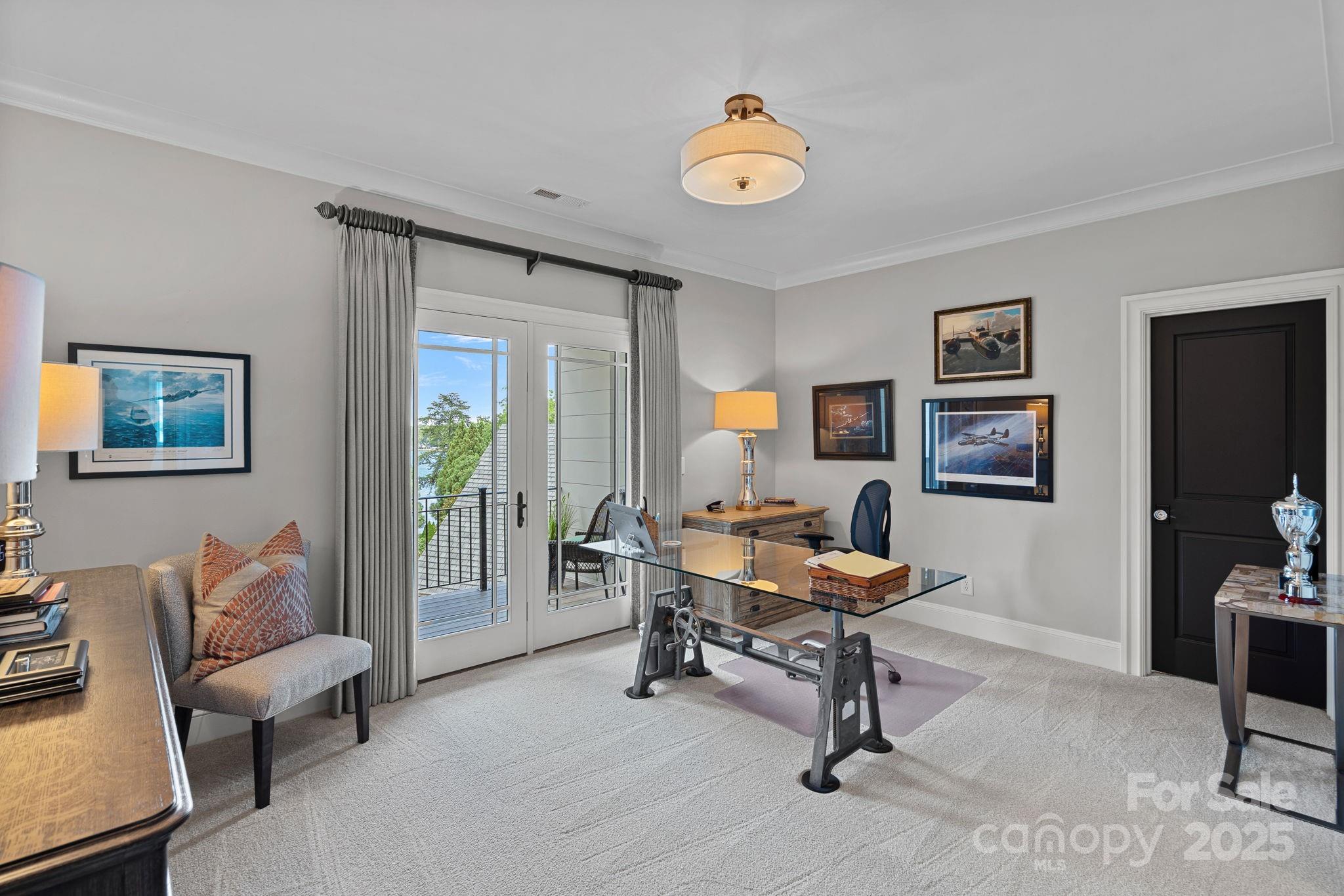 The Peninsula - Residential