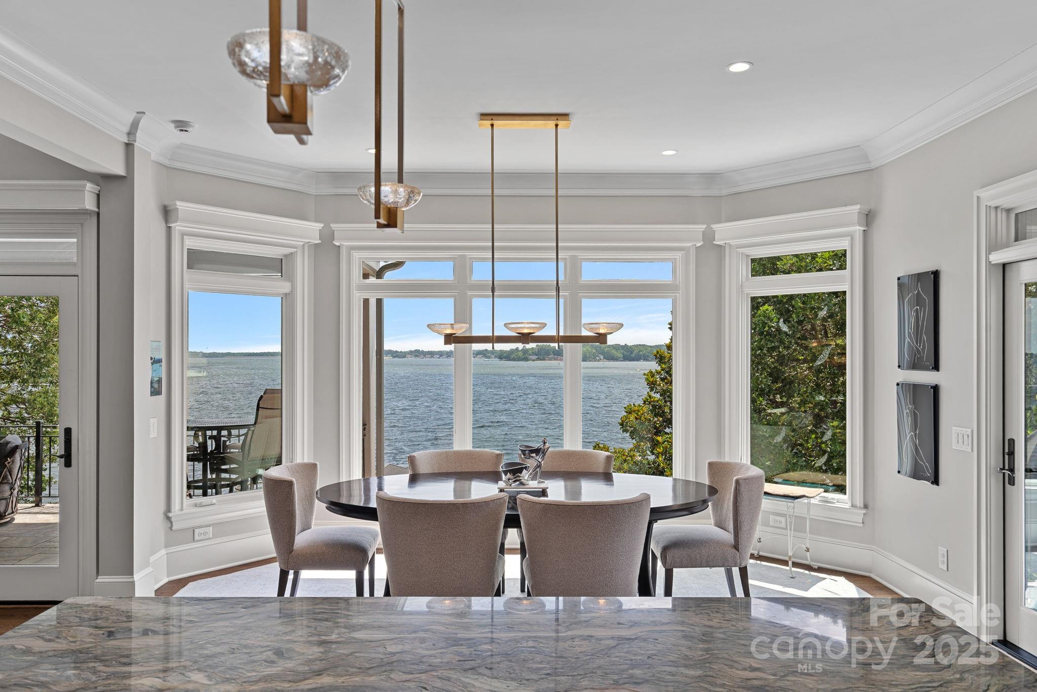 The Peninsula - Residential