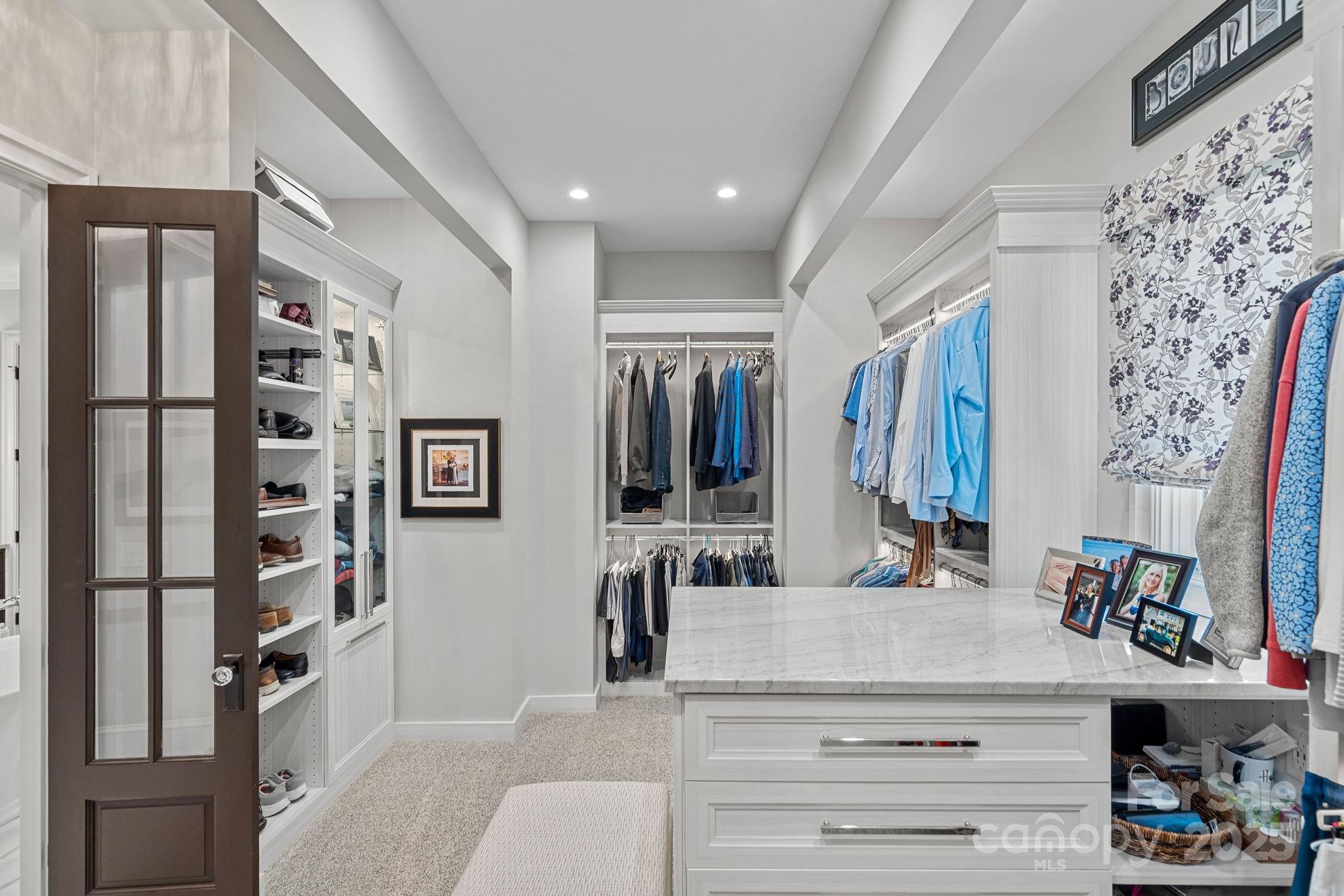 The Peninsula - Residential