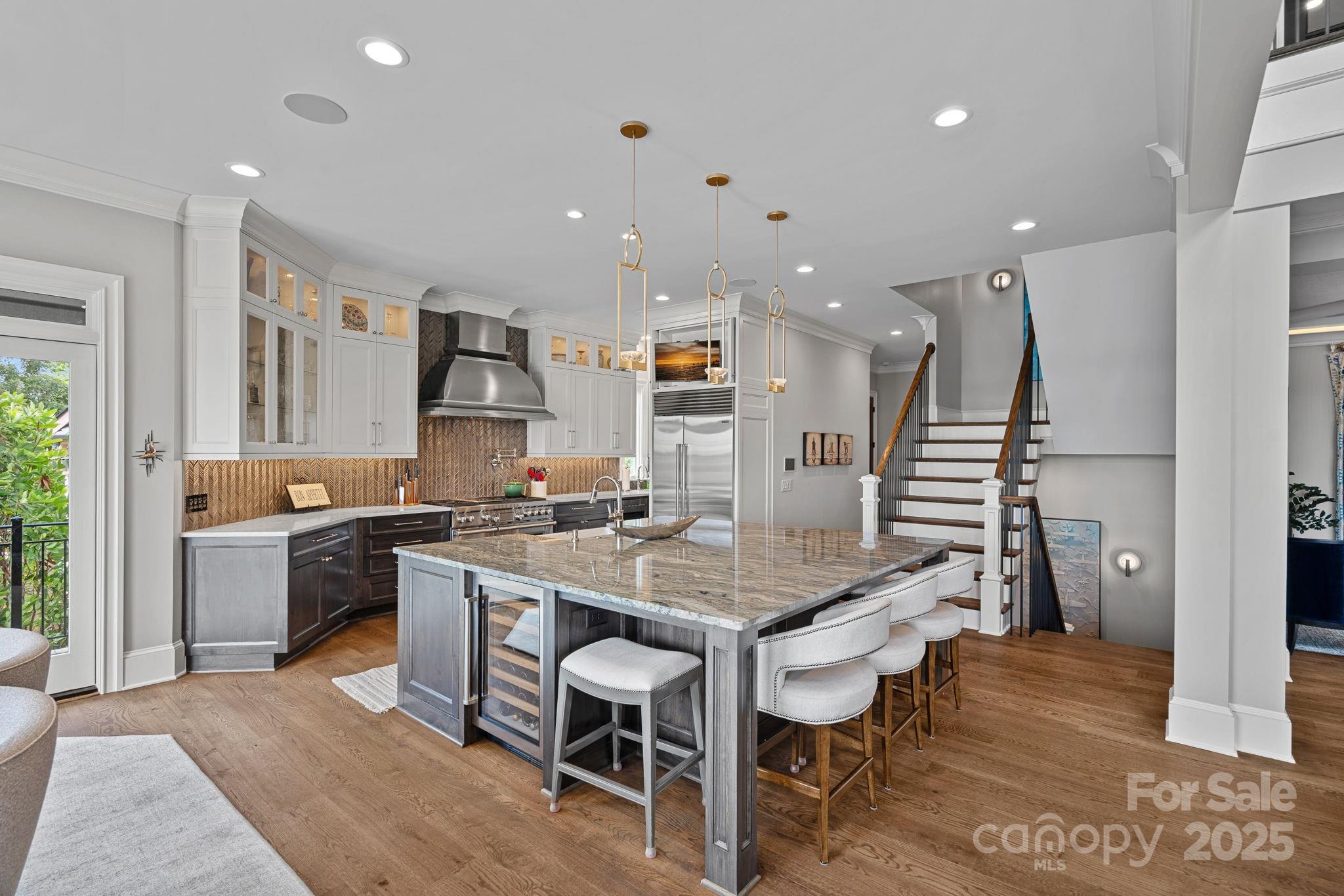 The Peninsula - Residential