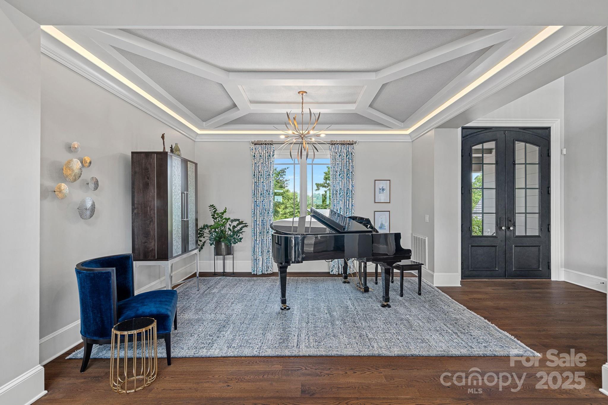 The Peninsula - Residential