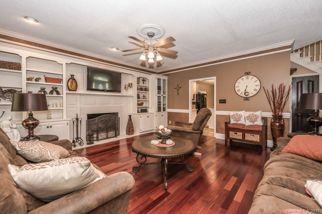 Hickory Lane - Residential