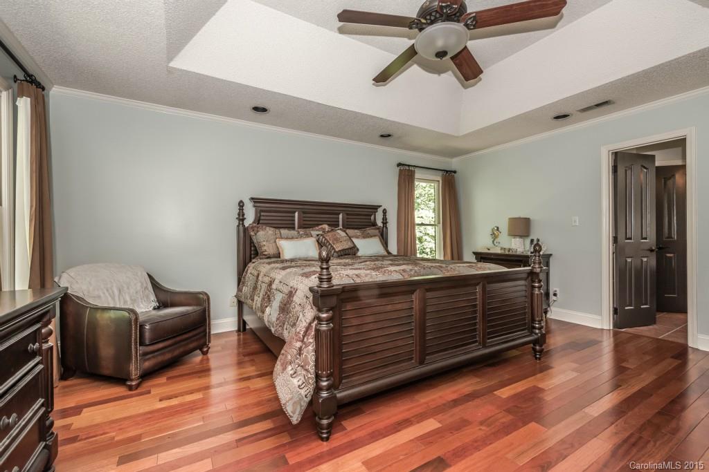 Hickory Lane - Residential