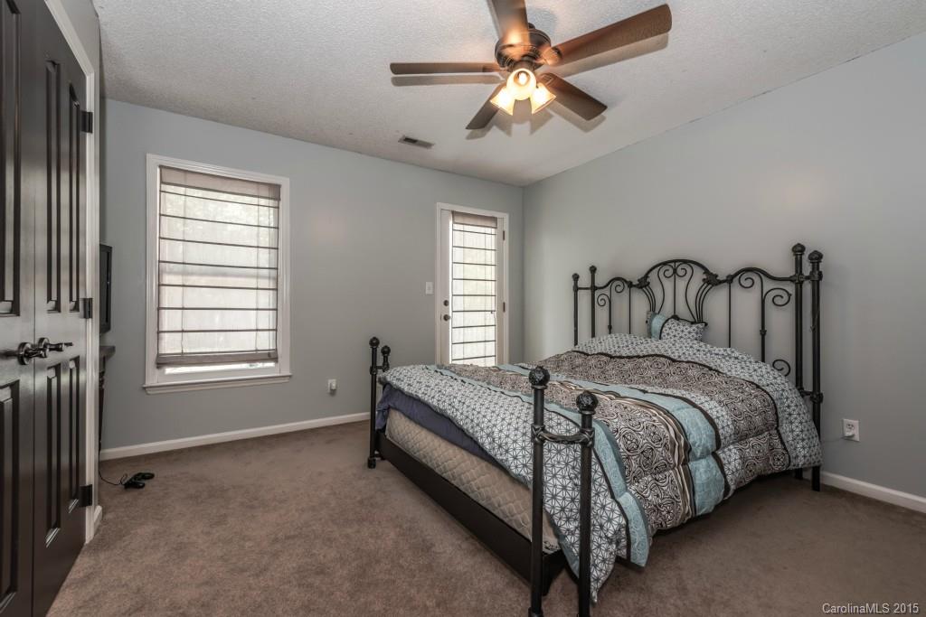 Hickory Lane - Residential