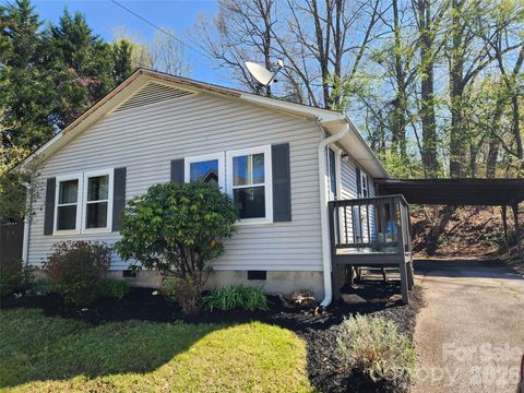 Photo of 174 Wellington Street, Asheville, NC 28806 (MLS # 4364506)