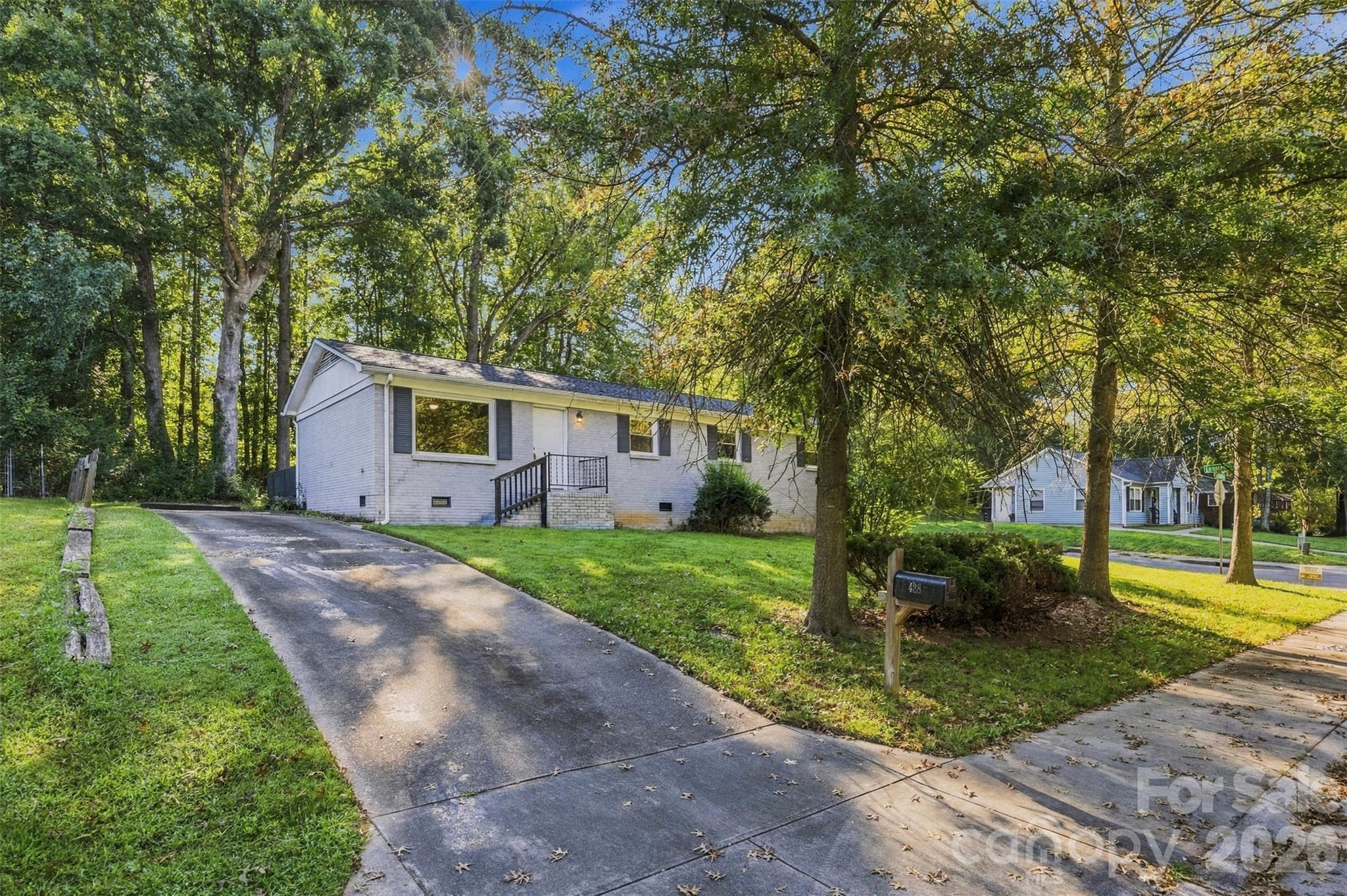 428 E Mclelland Avenue
