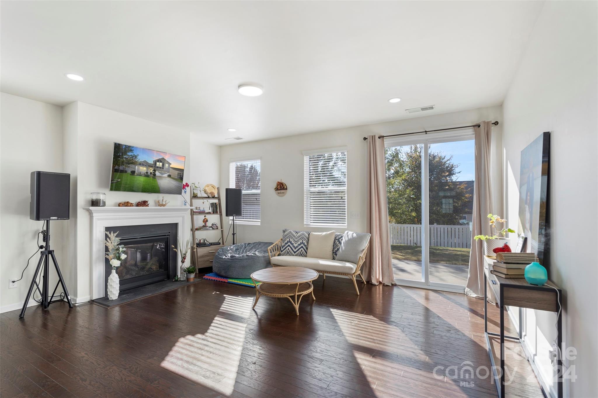 Kings Grove Manor - Residential