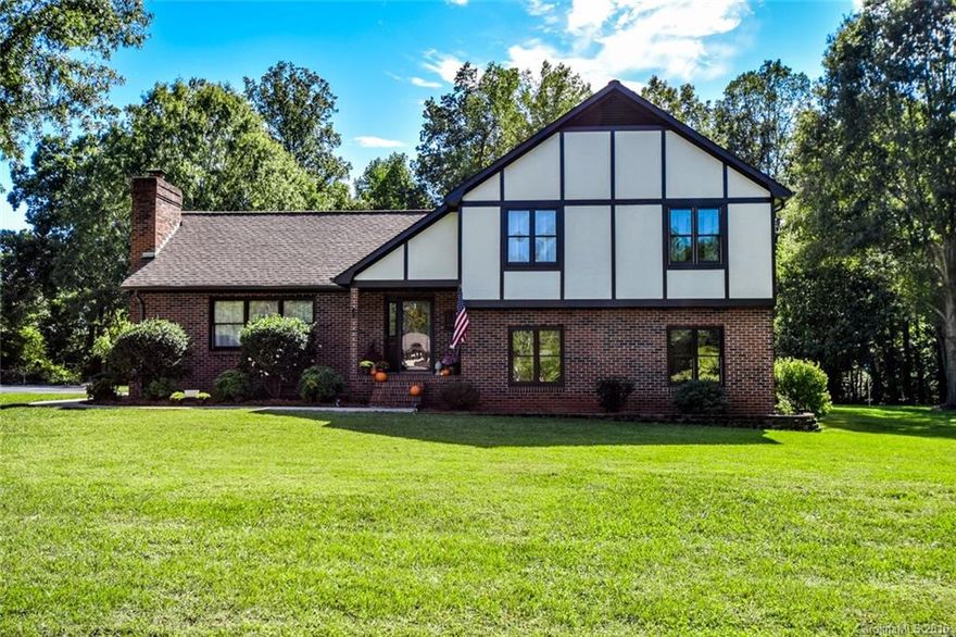 A rare find! Beautiful English Tudor style split level home. Office can be used as a 4th bedroom & the bonus room offers even more additional living space. This well maintained home shows true pride in ownership. The 1.43+/- acres of stunning, level yard is located in the Wellington Subdivision w/ close proximity to Highway 10, 16 & 321. Minutes to Hickory & convenient to Charlotte, Lake Hickory, Lake Norman & the mountains. This home will not disappoint!