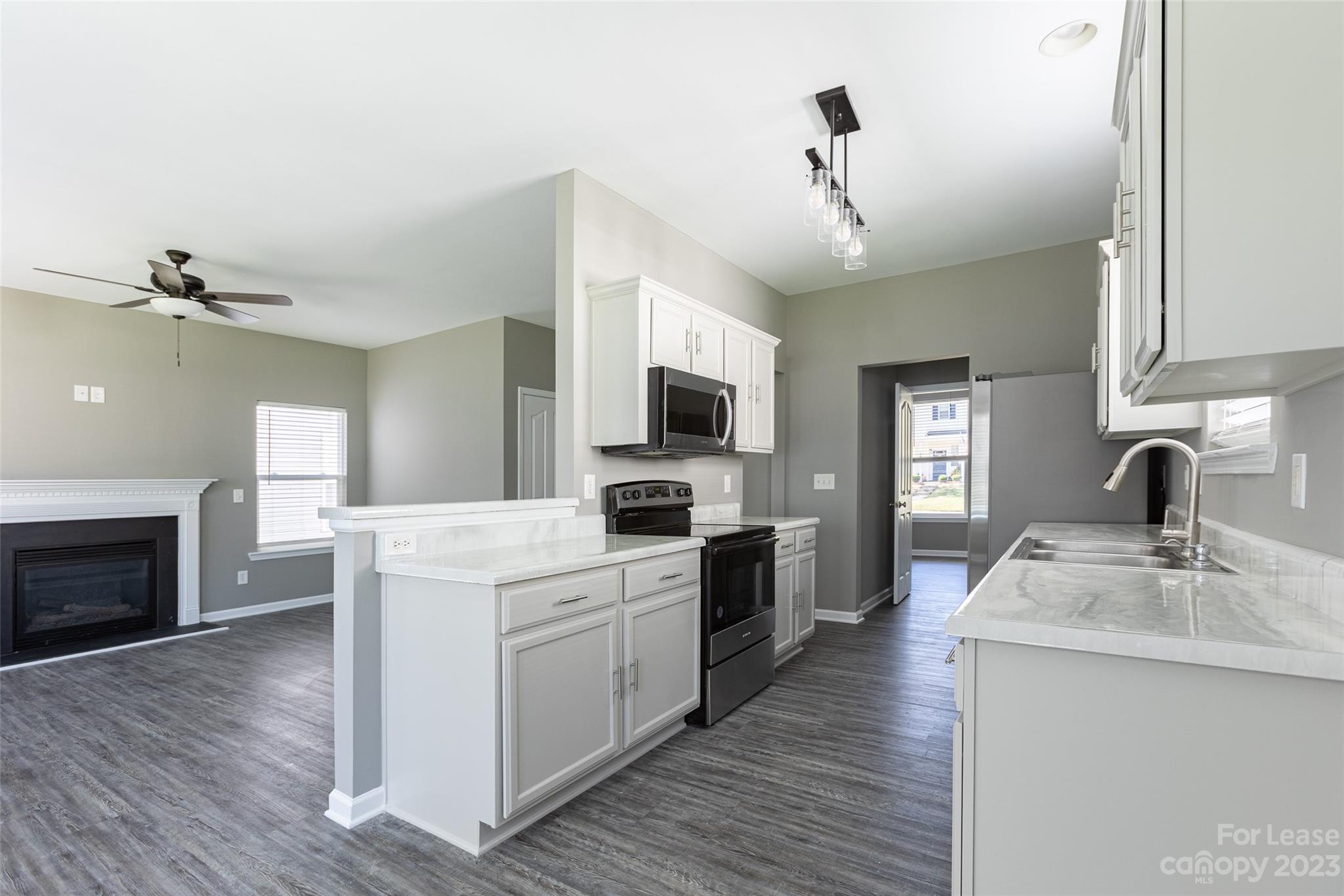 Steele Meadows - Residential Lease