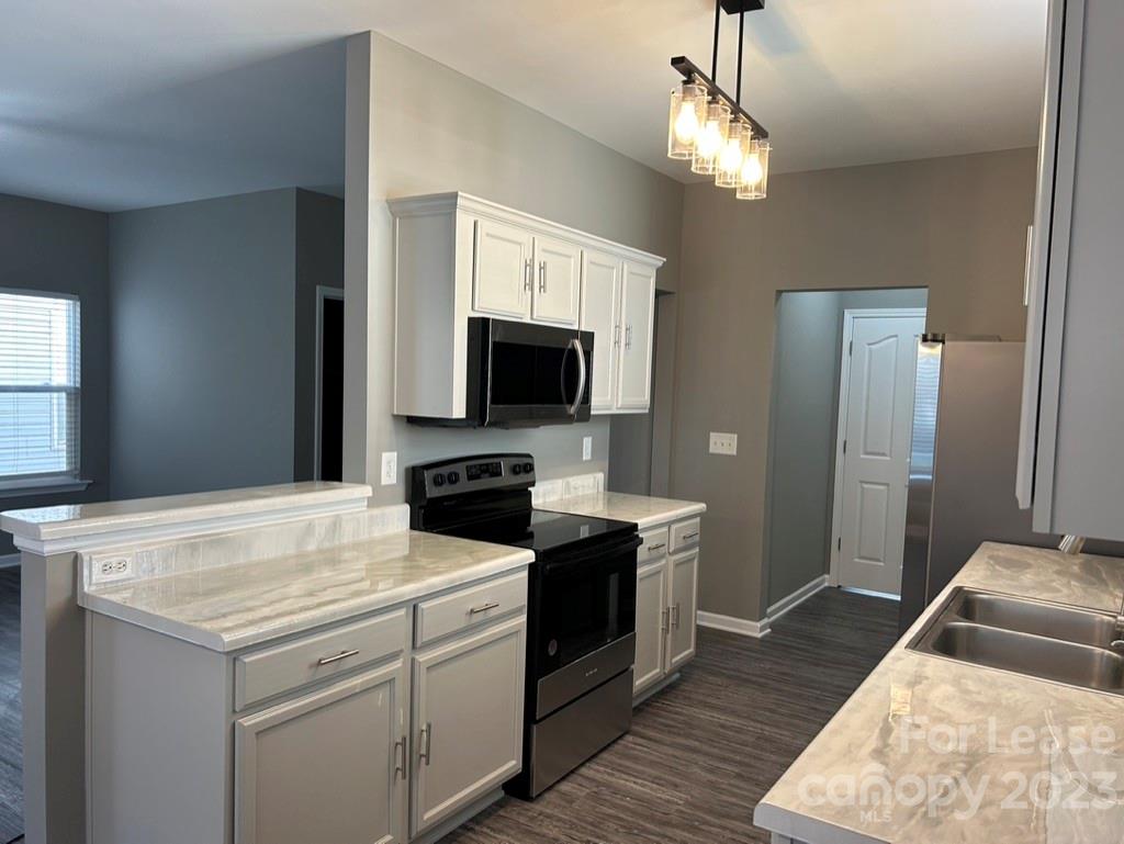 Steele Meadows - Residential Lease