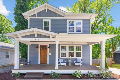 Photo of 2315 Dundeen Street, Charlotte, NC 28216 (MLS # 4379399)