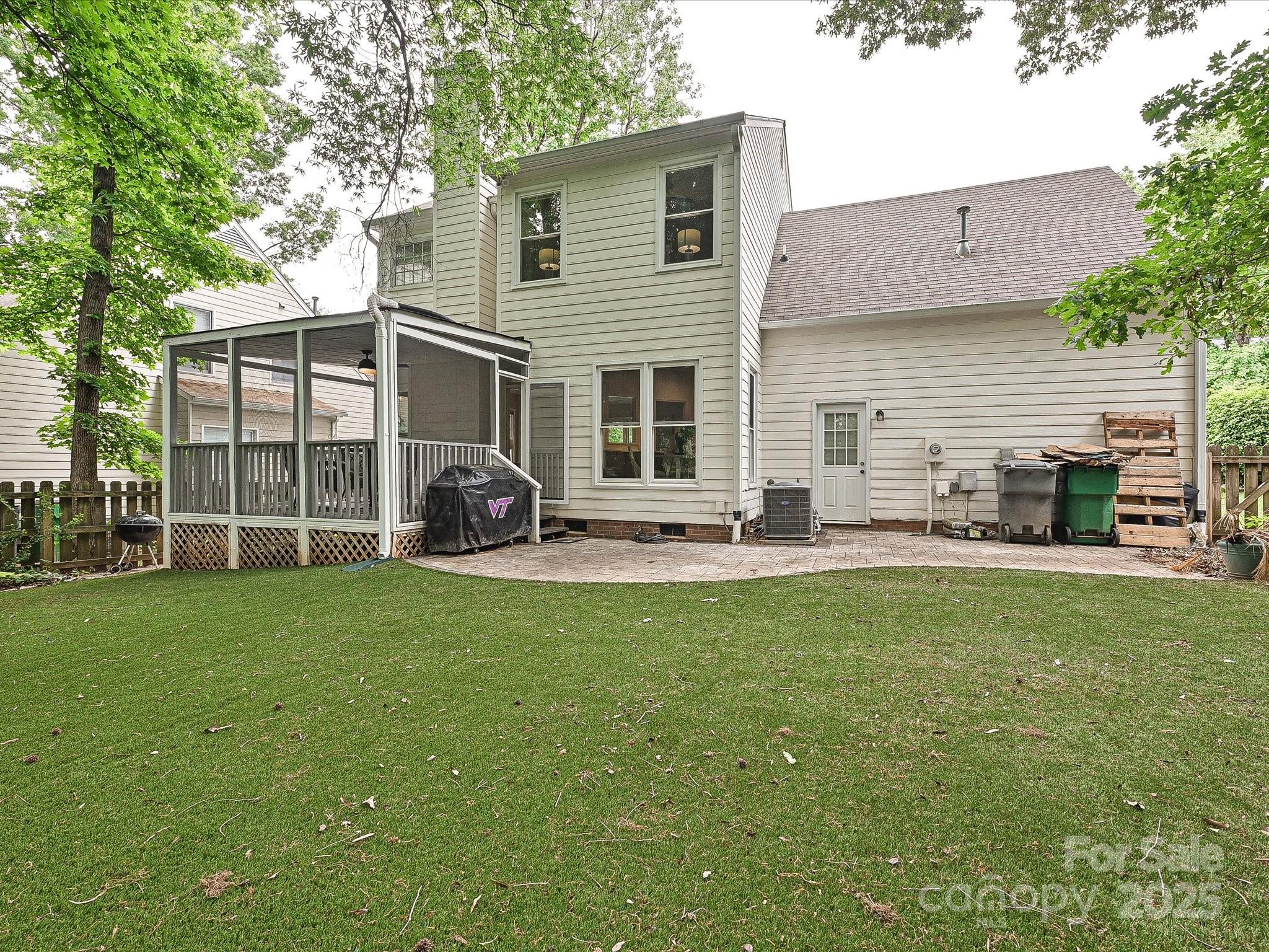 Davis Lake - Residential