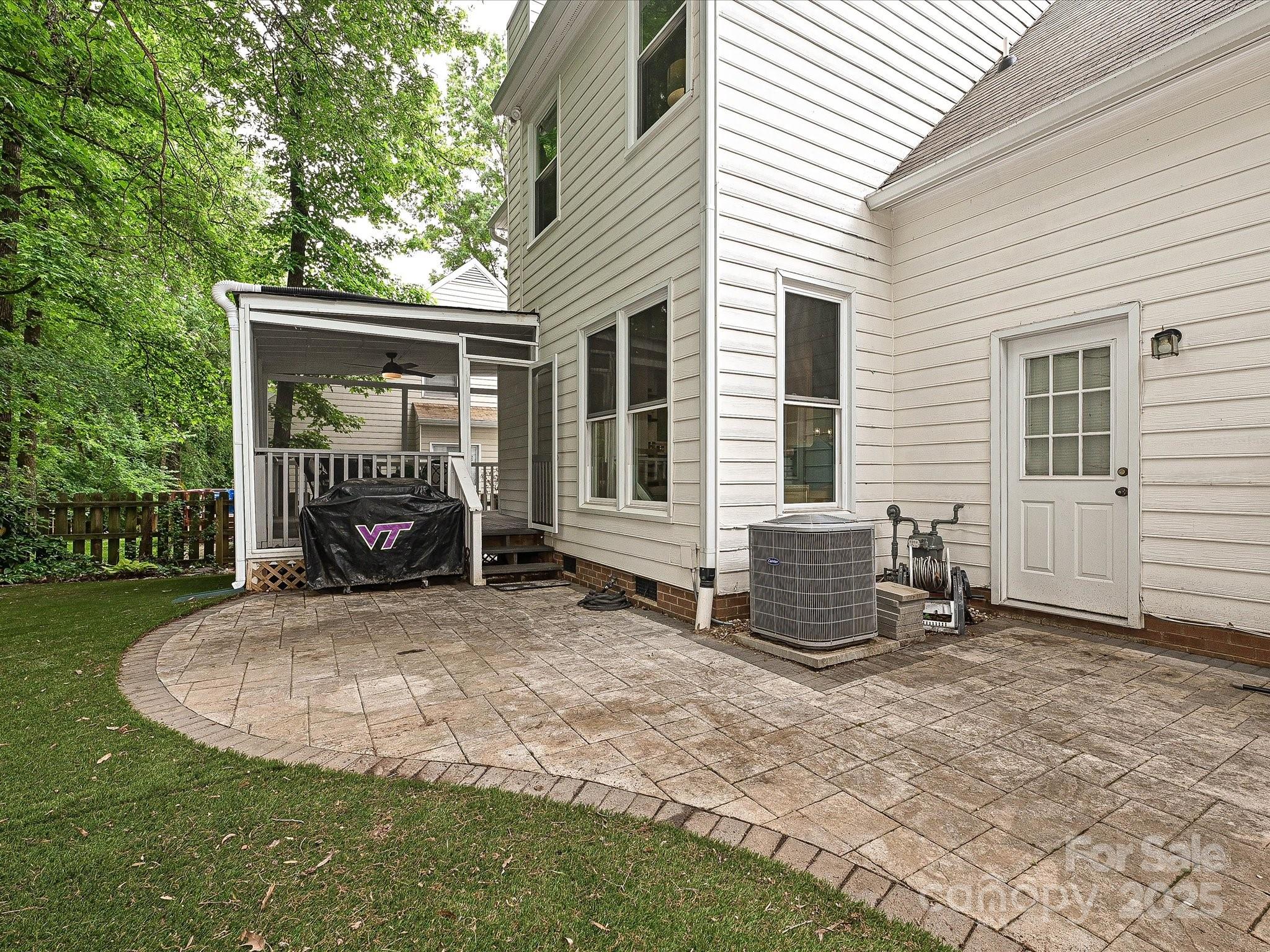 Davis Lake - Residential