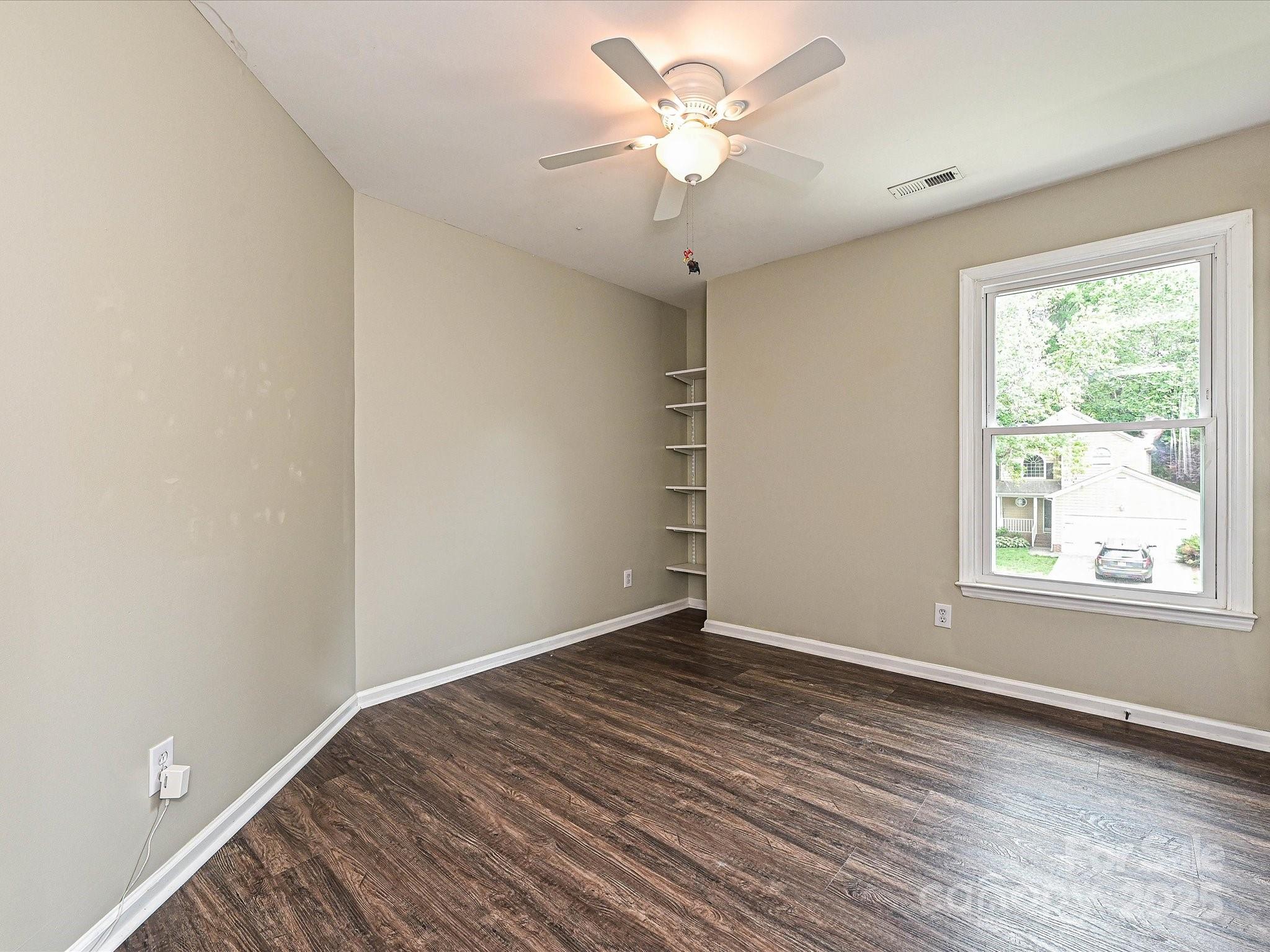 Davis Lake - Residential