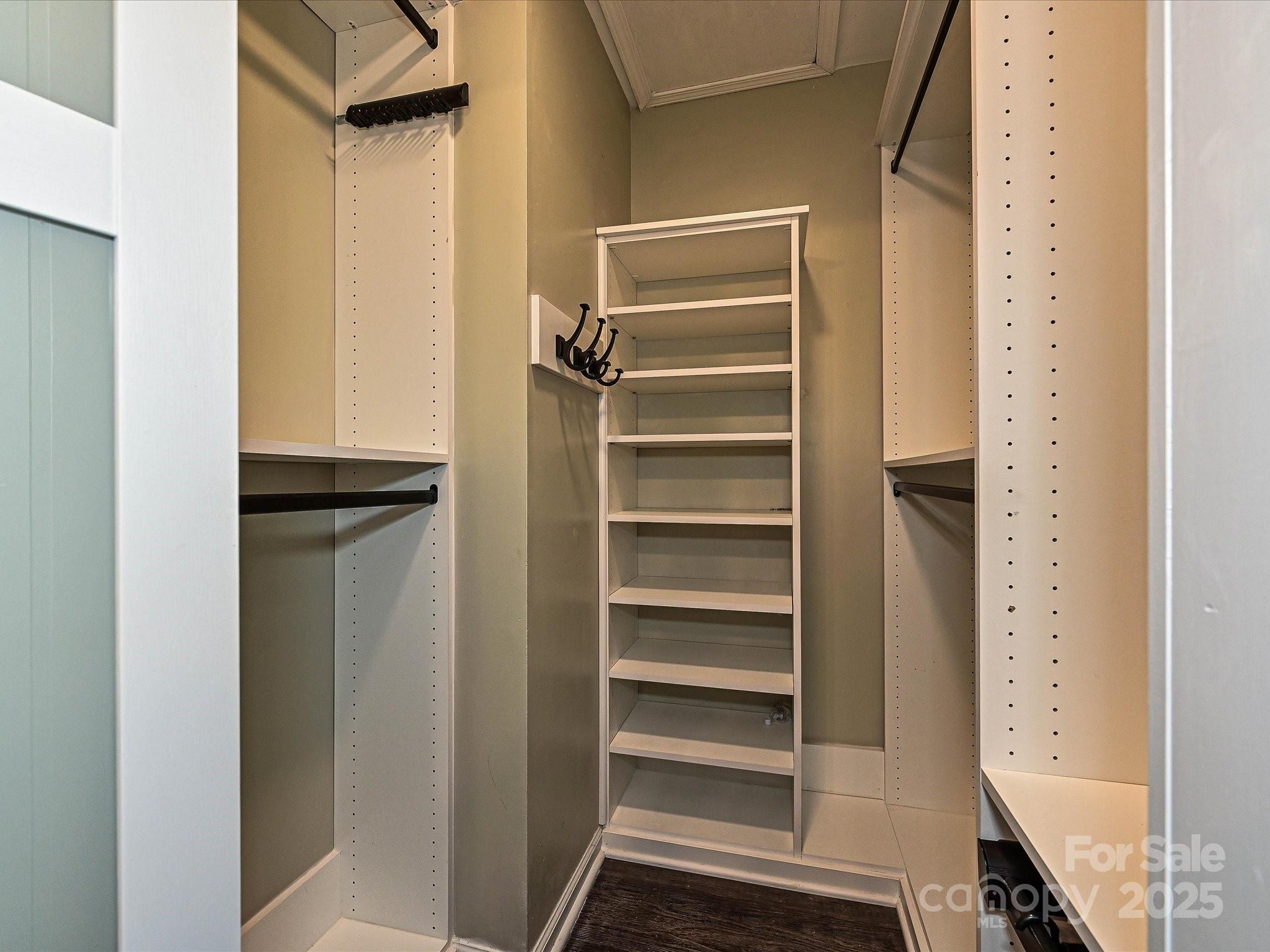 Davis Lake - Residential