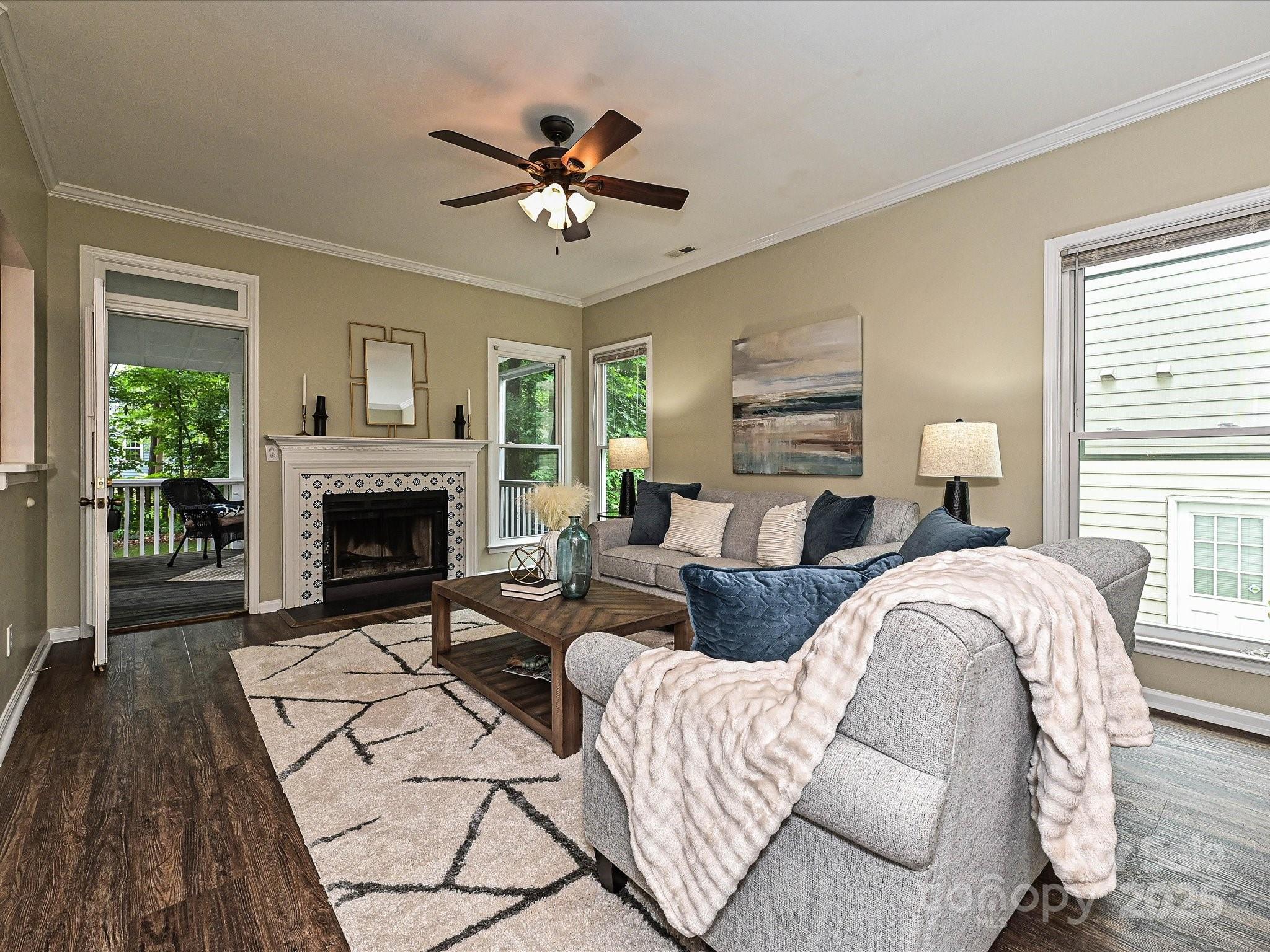 Davis Lake - Residential