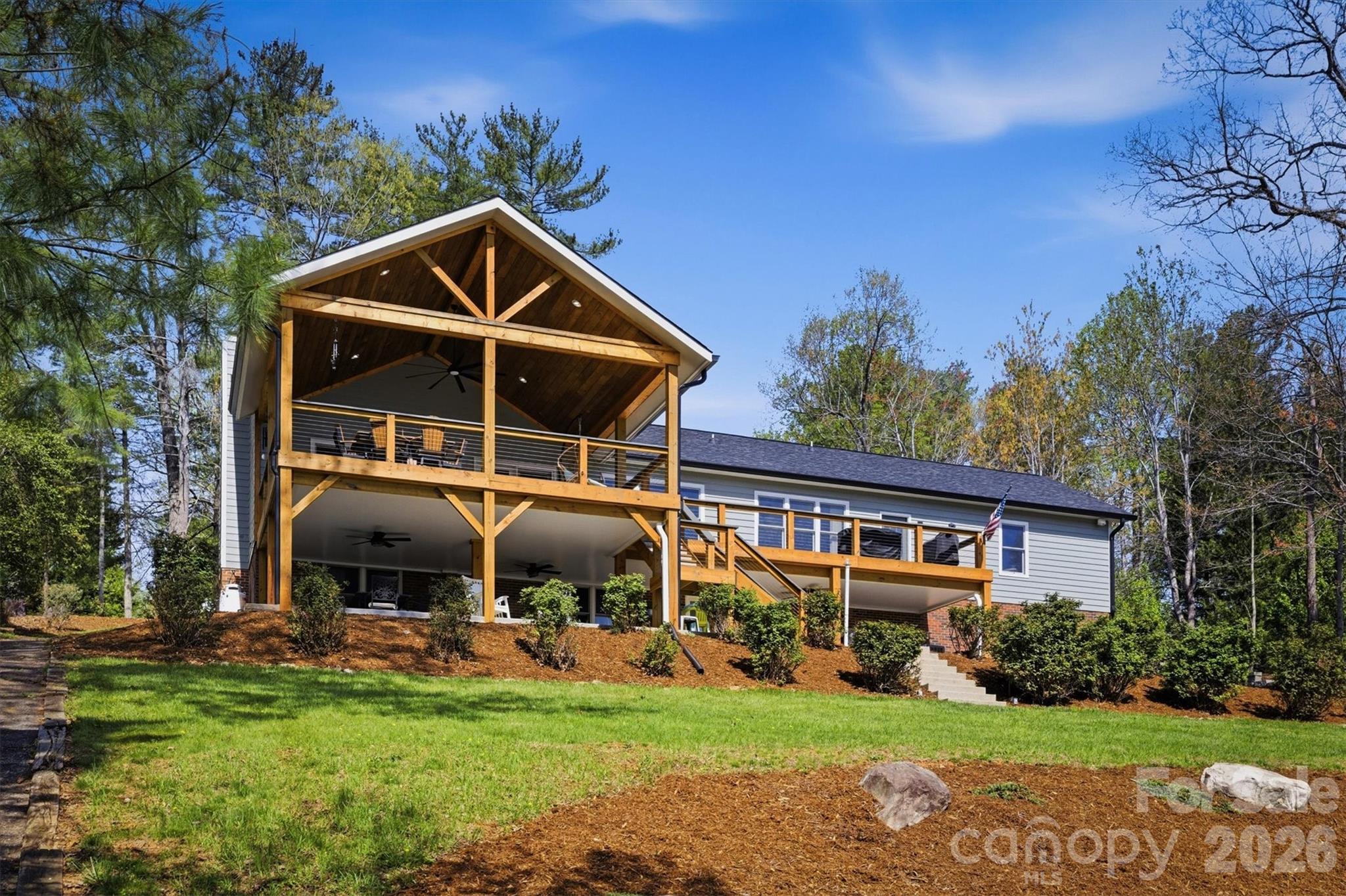 Laurel Pointe - Residential