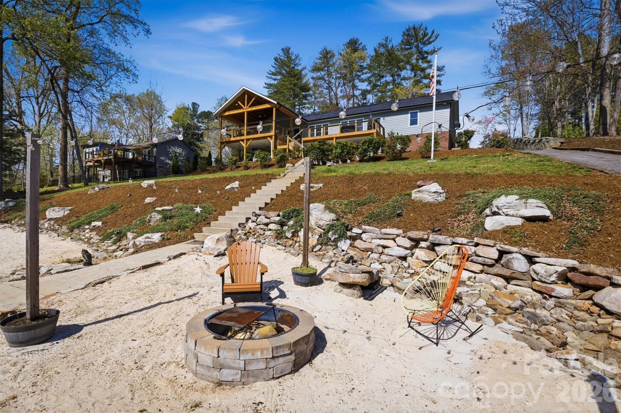 Laurel Pointe - Residential