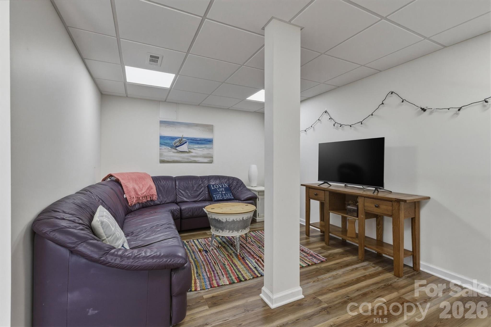 Laurel Pointe - Residential