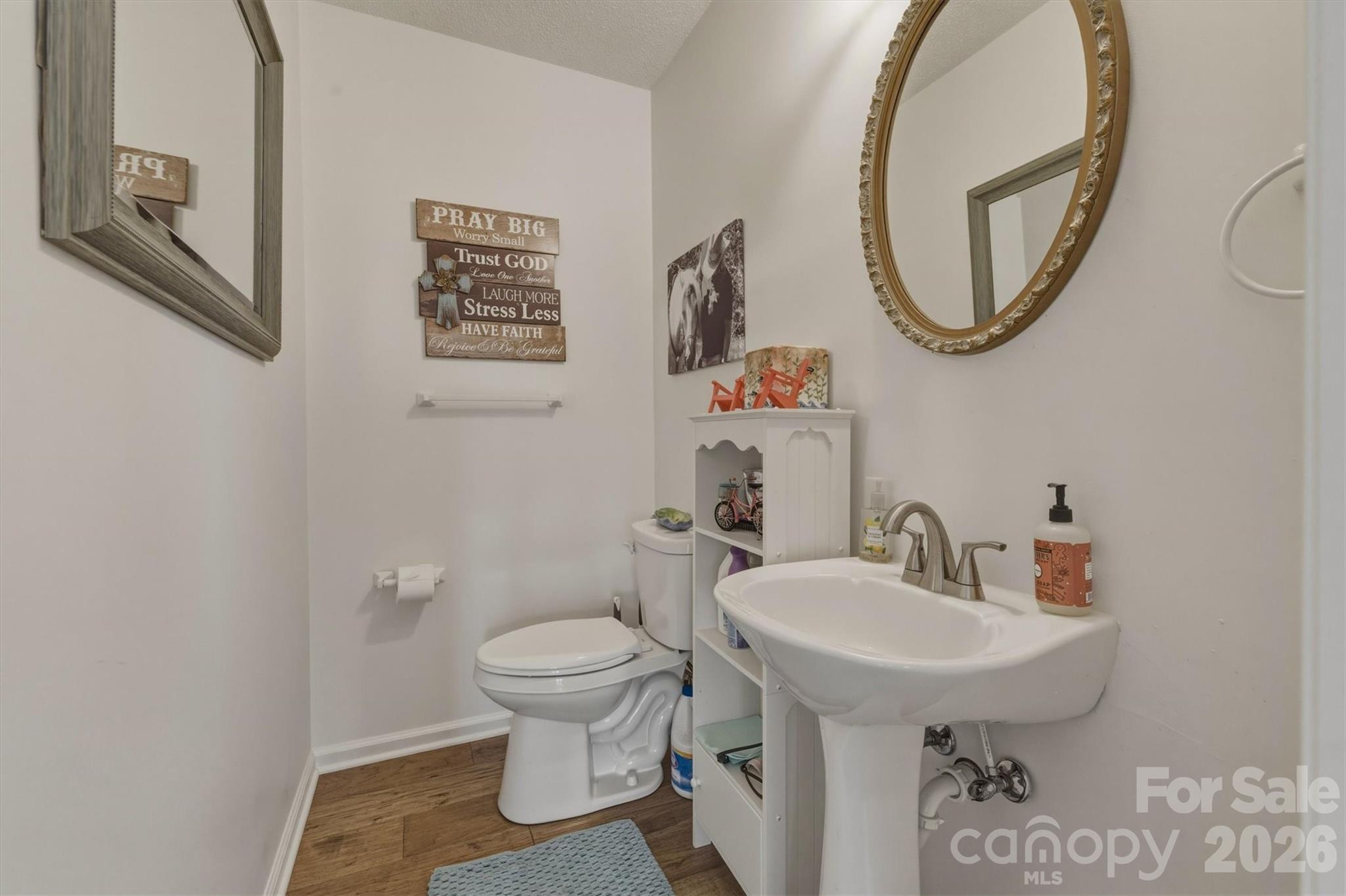 Laurel Pointe - Residential