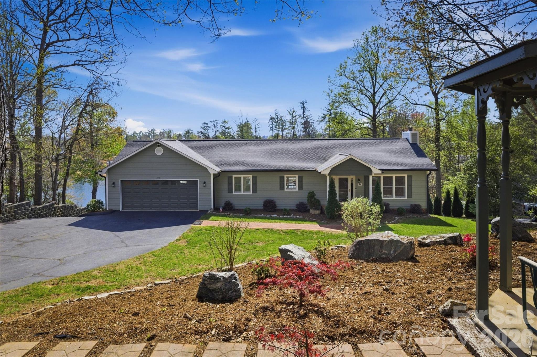 Laurel Pointe - Residential