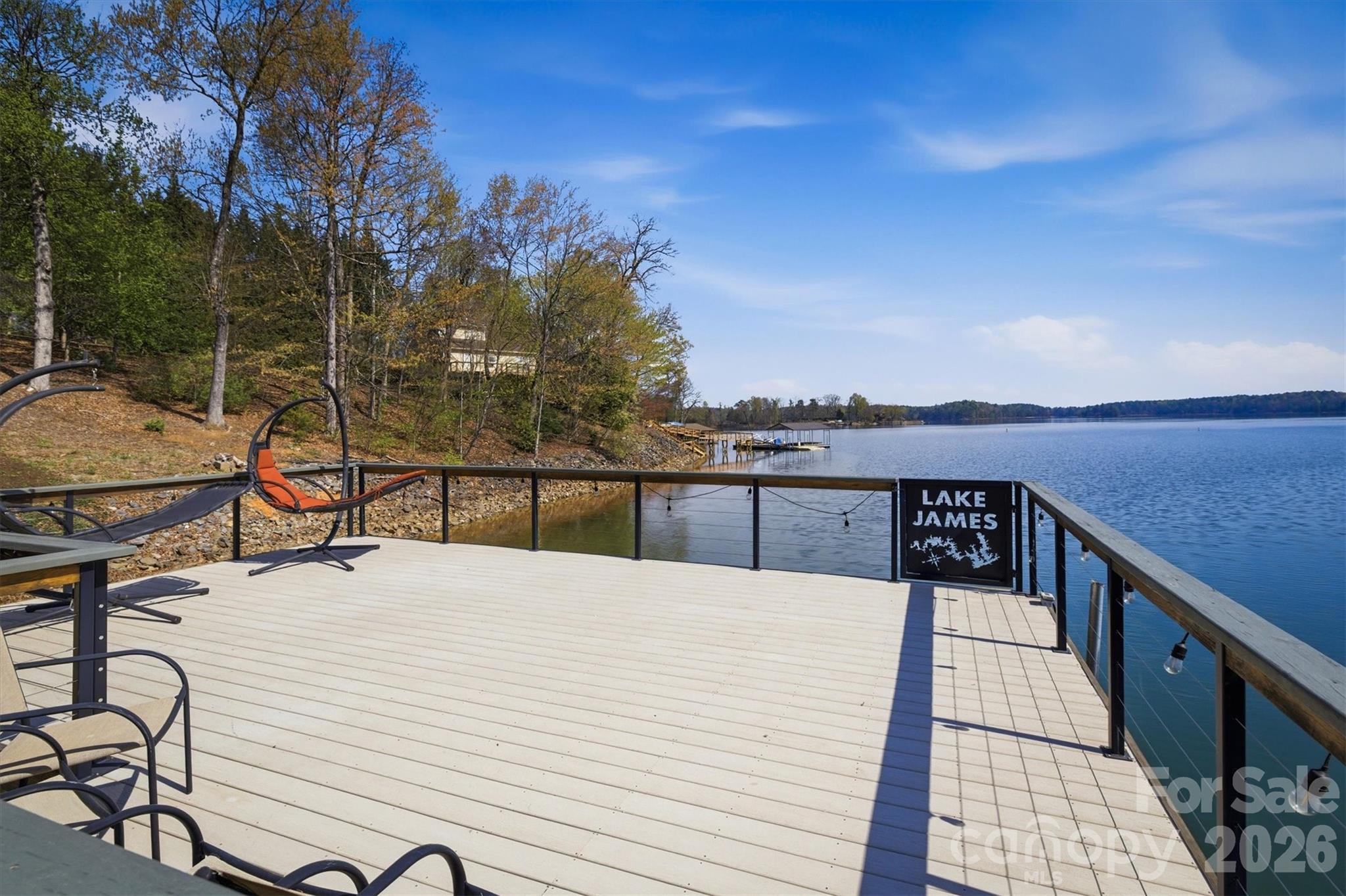 Laurel Pointe - Residential