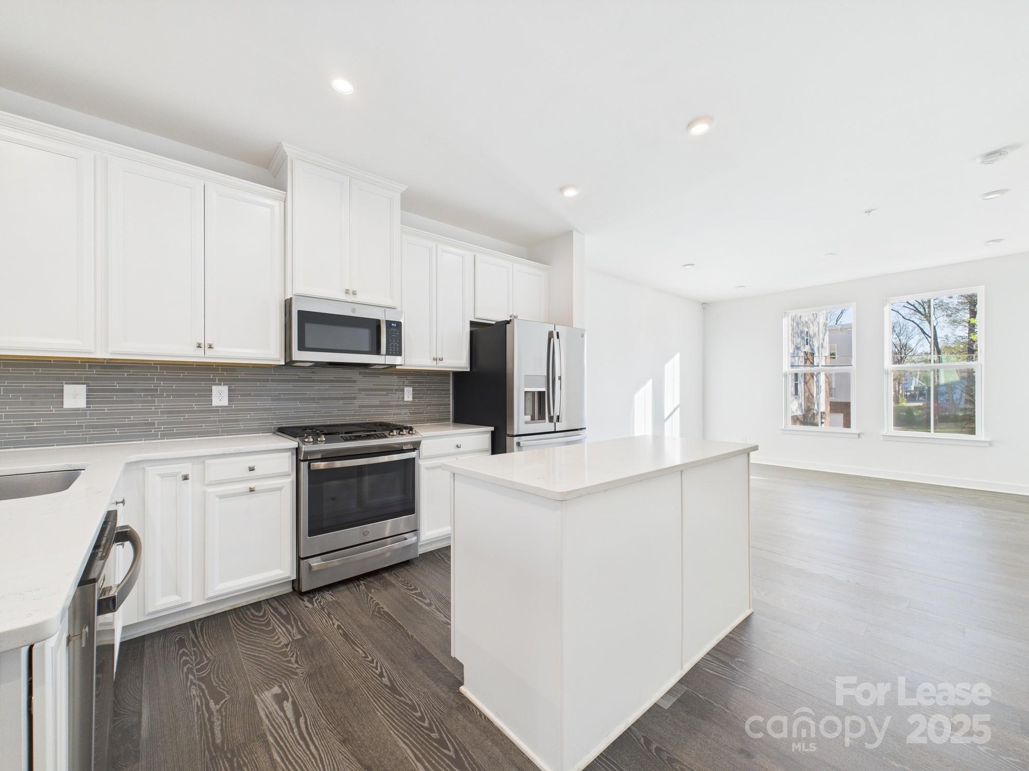 Parkwood Square - Residential Lease