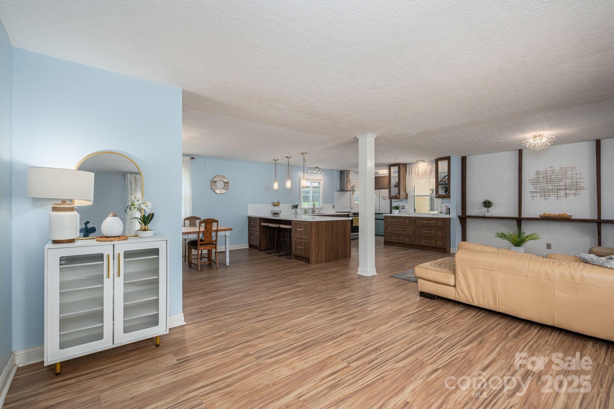 810 Surry Drive