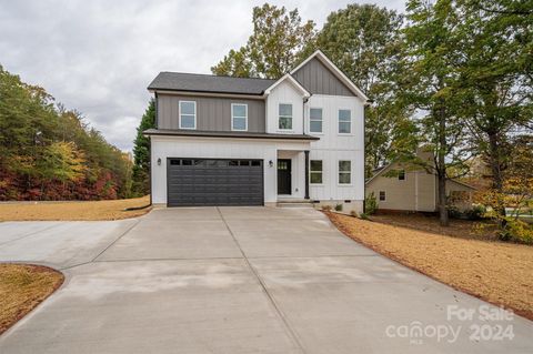 A home in Hickory