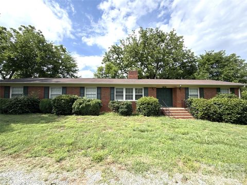 Photo of 112 W Highway 218 Highway, Monroe, NC 28110 (MLS # 4386165)