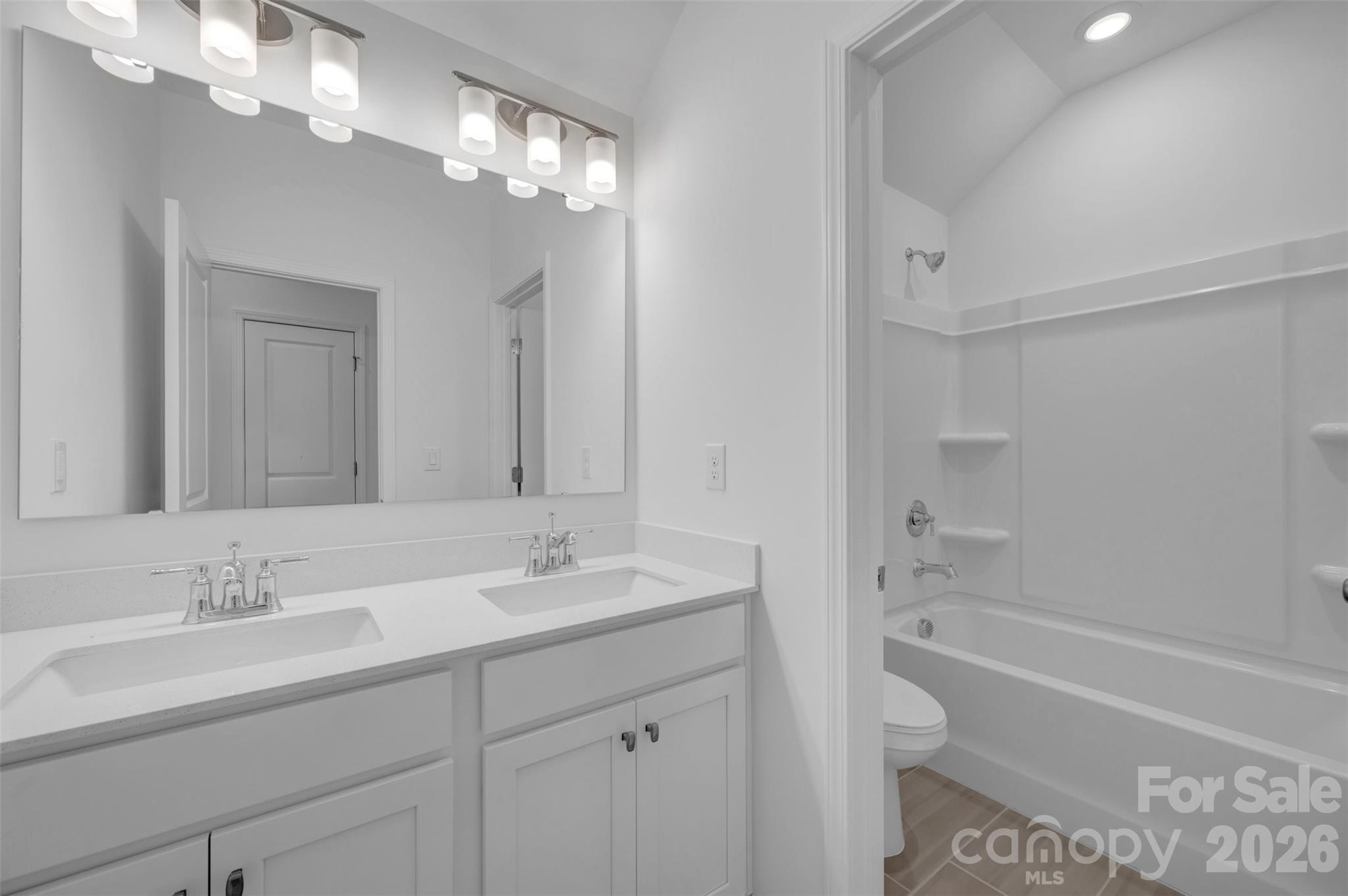 Emerson Glen - Residential