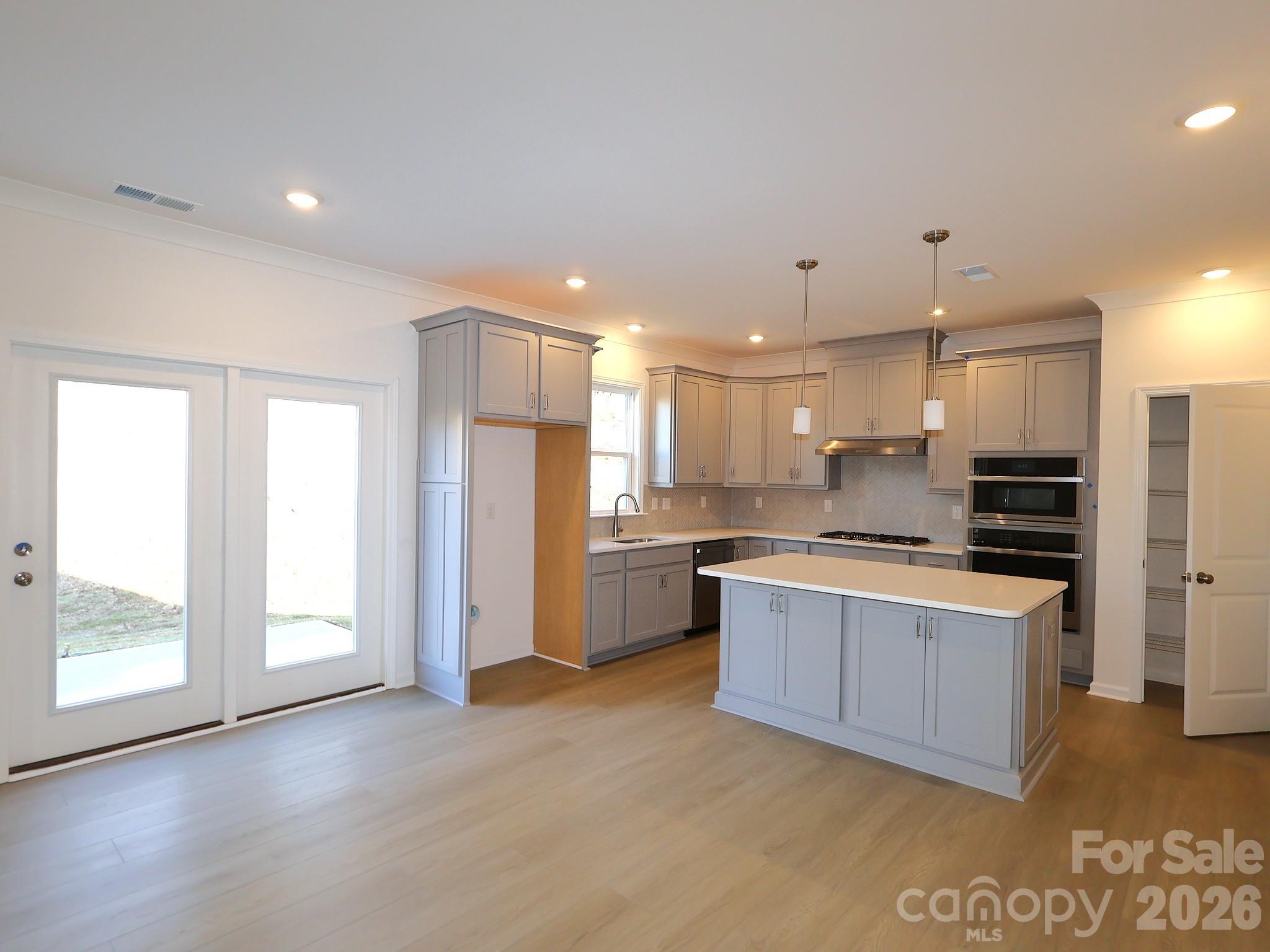 2930 Ballenger Street