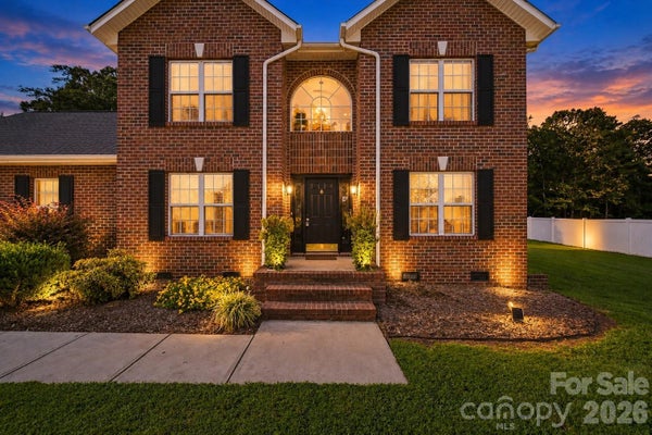 5171 BUTNER DR, HICKORY, NC 28602 - Image dfb6db3982ddfb9fd81055bdcfd2546d/2173886695