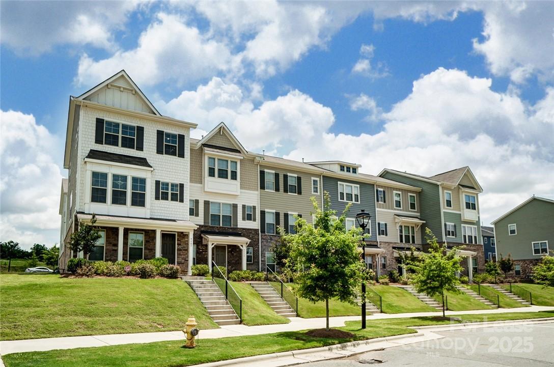 9107 Bluefield Street