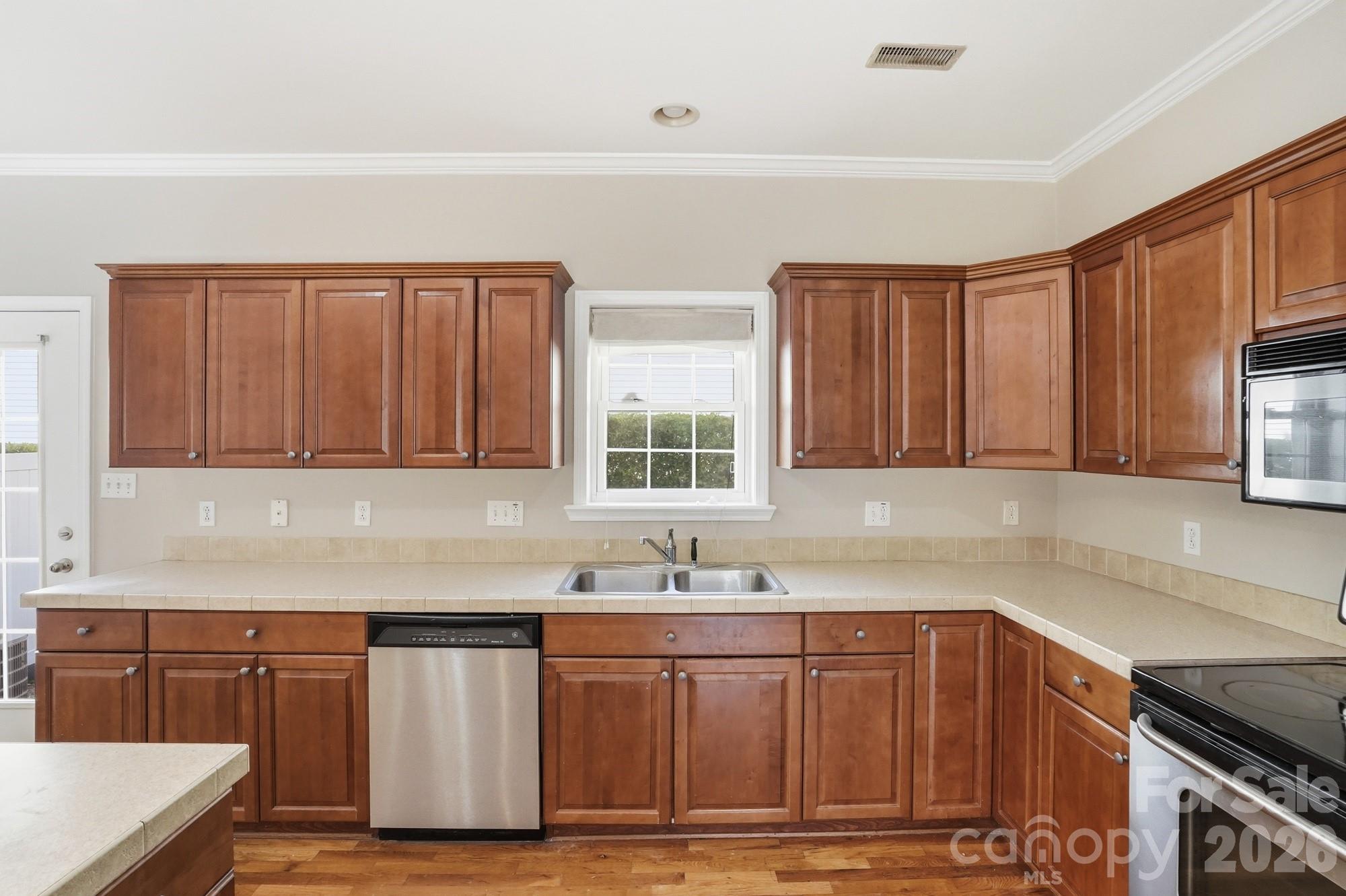 Adare Townhomes - Residential