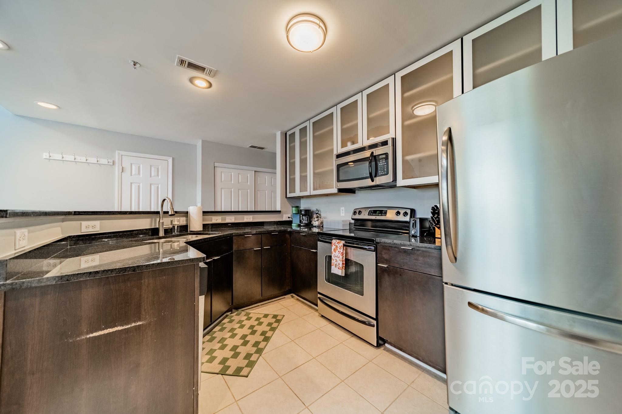 The Fourth Ward Square - Residential