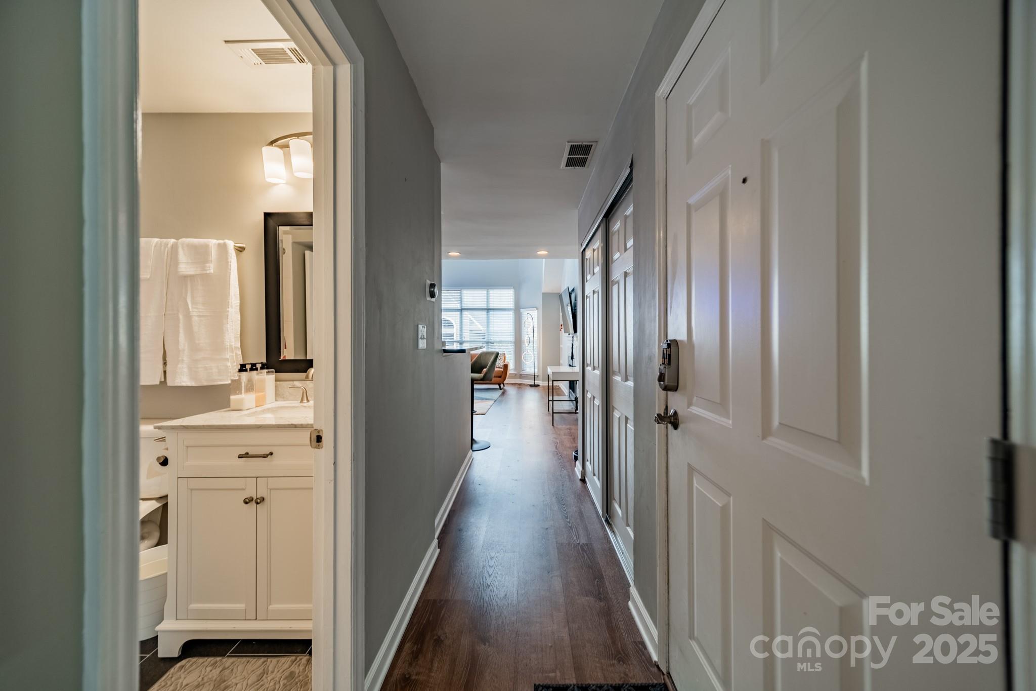 513 N Graham Street 3H