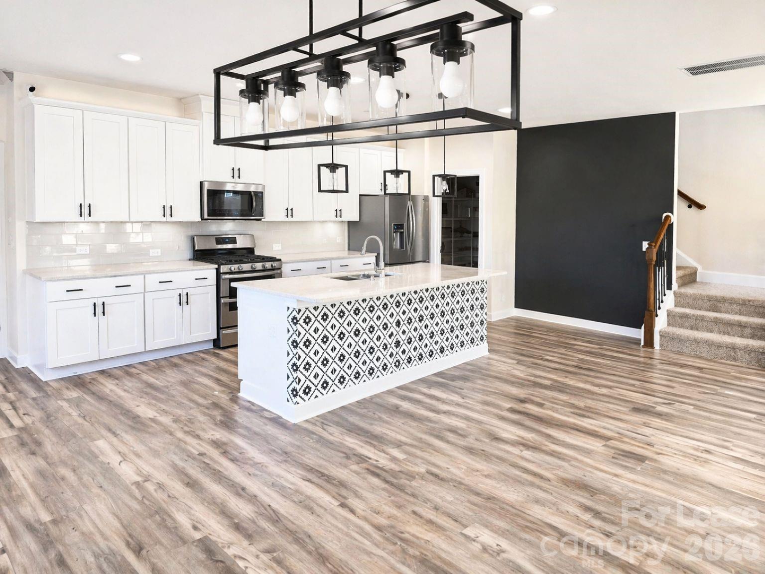 Larkhaven Hills - Residential Lease