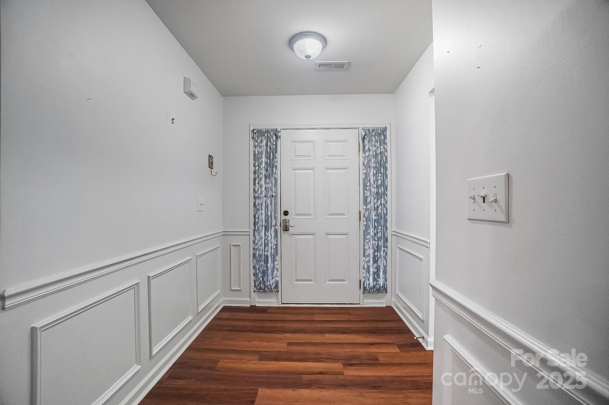 1863 New Castle Drive