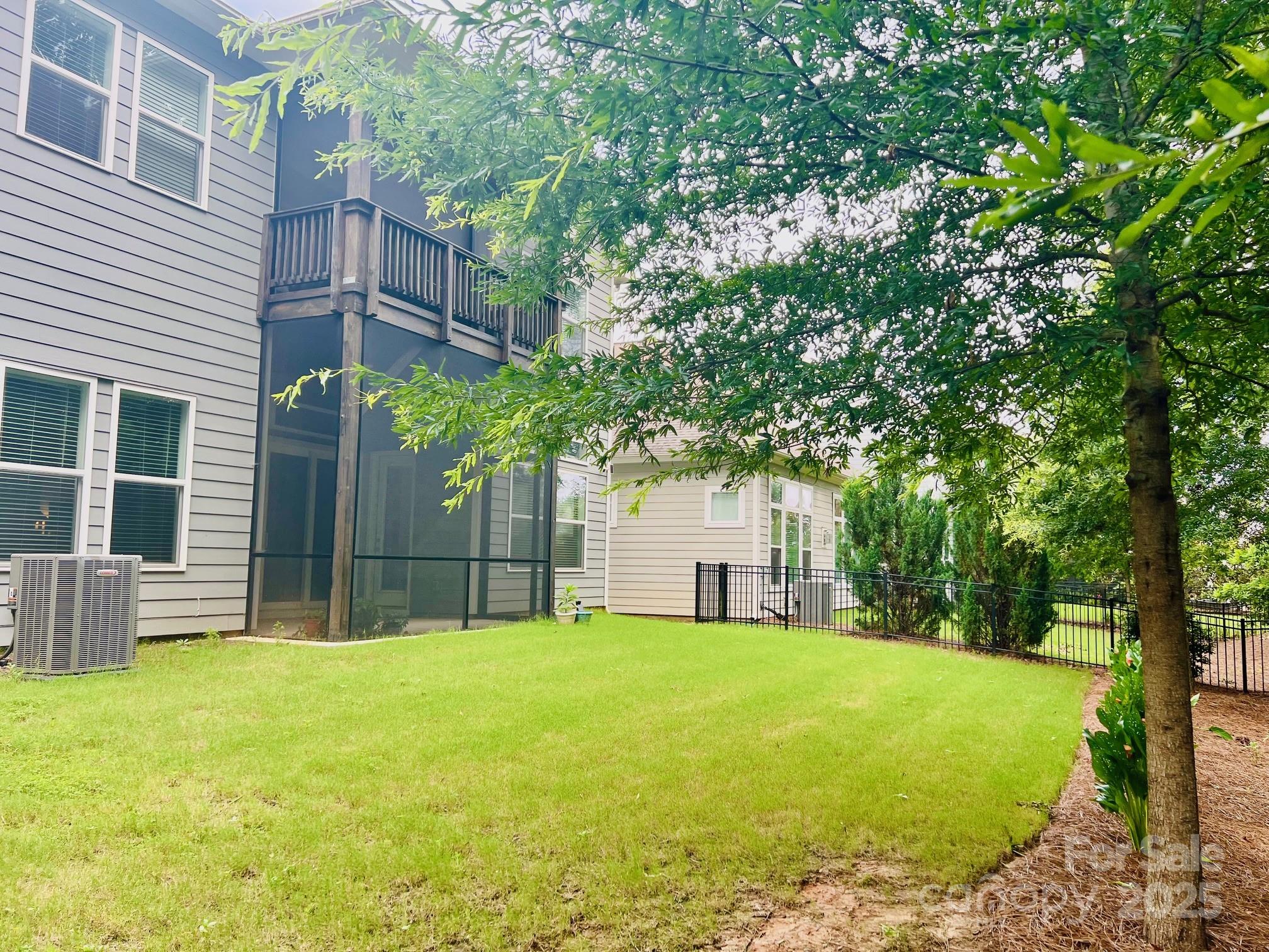13113 Kornegy Drive E