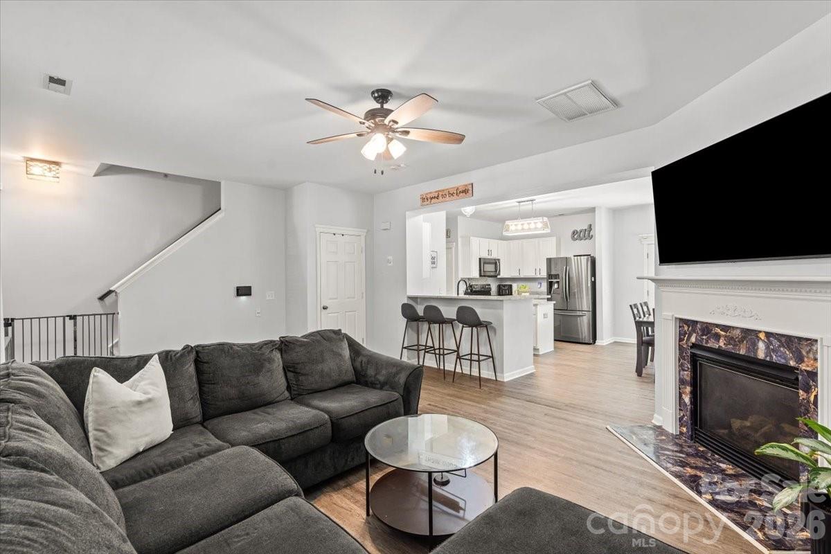 9025 Davis Crossing Court