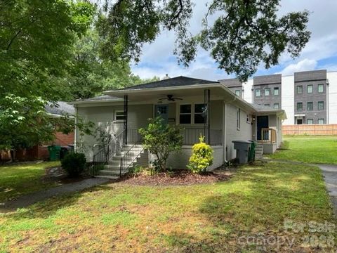 2205 Thurmond Place Charlotte NC 28205