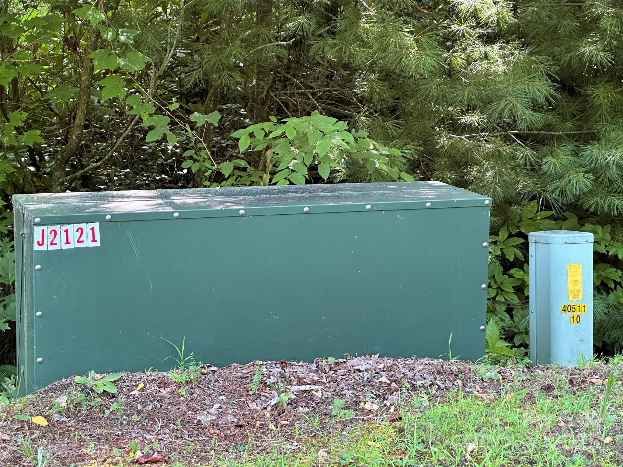 Round Mountain Falls - Land