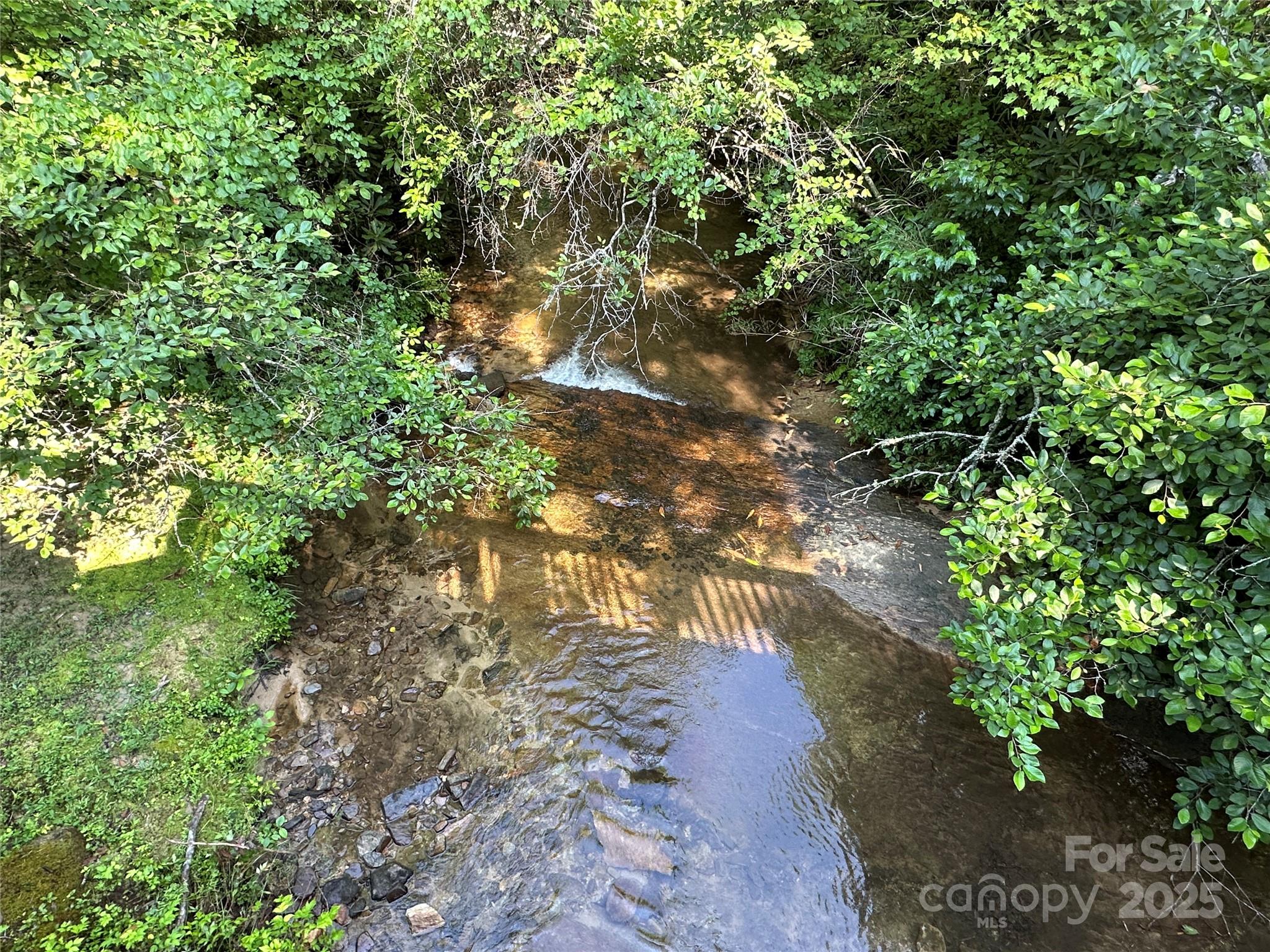 Round Mountain Falls - Land